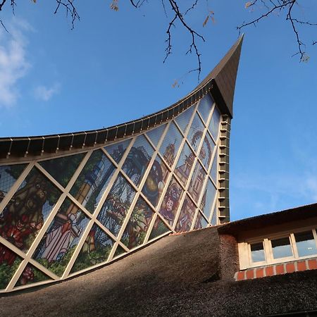 6P Hotspot Wifi Near Poppodium013 And City Center Tilburg Buitenkant foto
