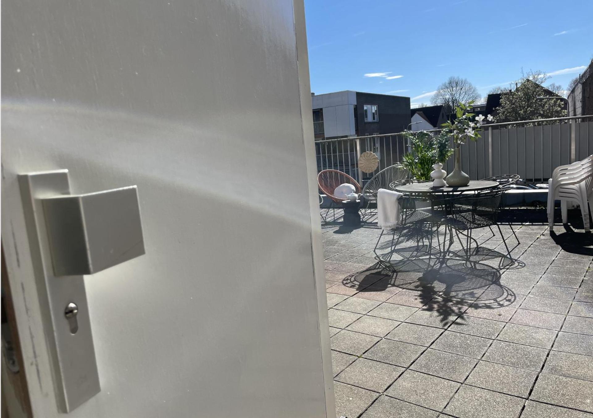 6P Hotspot Wifi Near Poppodium013 And City Center Tilburg Buitenkant foto