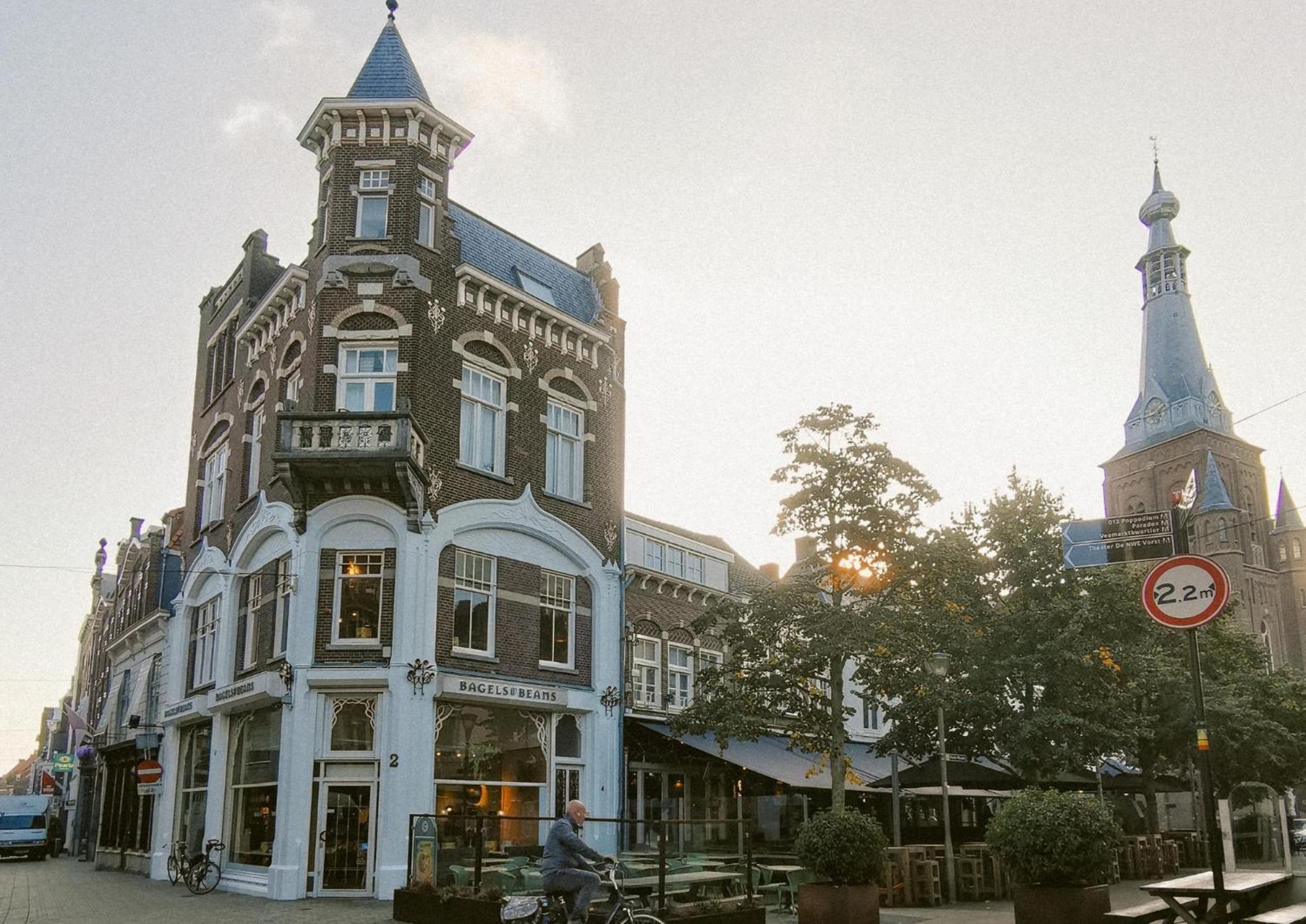 6P Hotspot Wifi Near Poppodium013 And City Center Tilburg Buitenkant foto